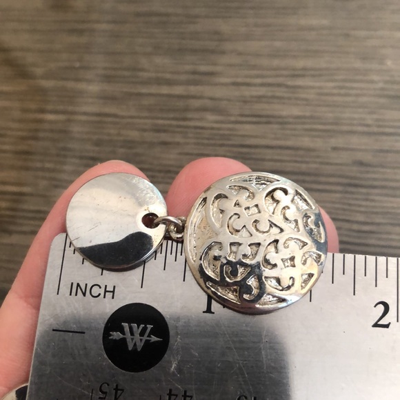 Vintage Clip Earrings Smooth & Filigree Discs Dangles - Picture 10 of 11